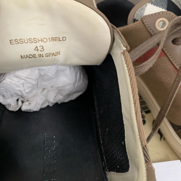 Burberry Men Shoes. - Picture 2 of 2